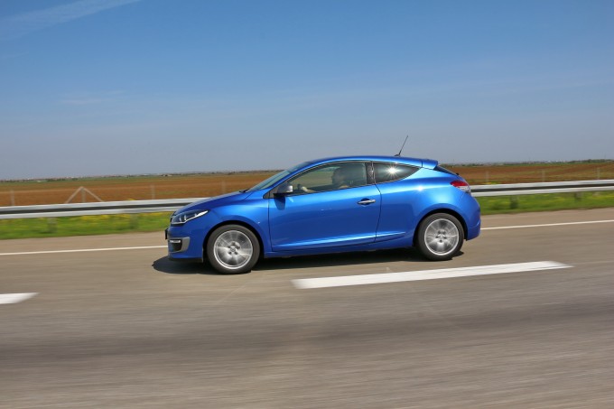 Još uvek atraktivni dizajn verzije sa troja vrata