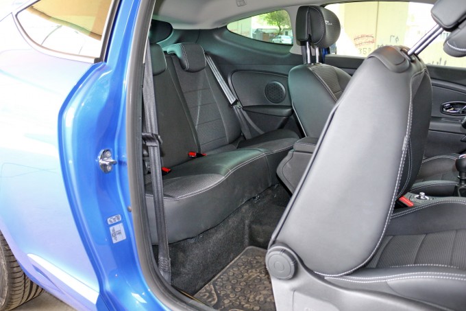 Prostor na zadnjoj klupi je u okviru klase