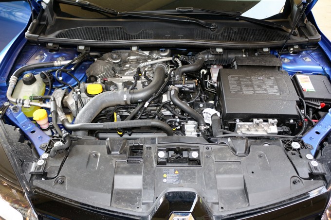 Megane GT Auto magazin_AAAP