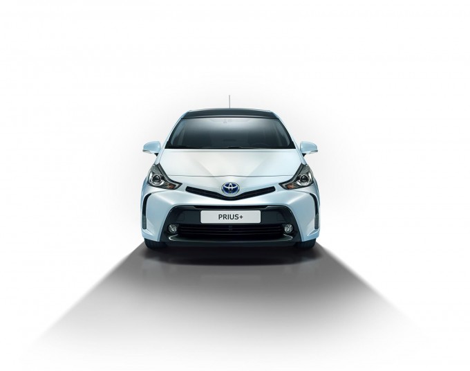 Auto magazin Toyota Prius+ 2