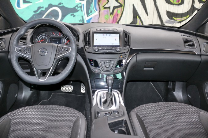 Dizajn i kvalitetni materijal čine automobil prestižnim