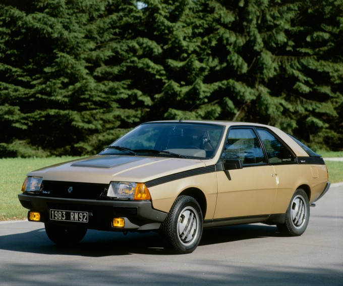 Renault_2308_global_en