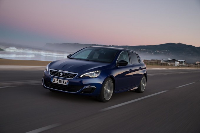 auto magazin peugeot 308