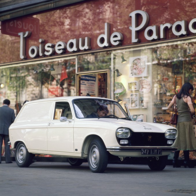 auto magazin peugeot pežo 104 205 304