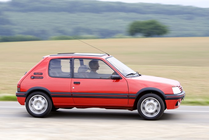 Pežo 205 GTI