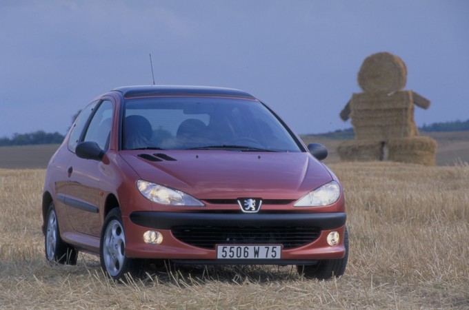 auto magazin peugeot pežo 104 205 304