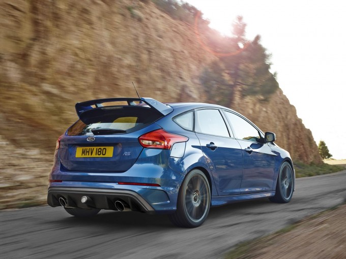 auto magazin ford focus RS geneva