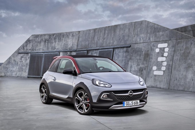 auto magazin Opel Adam Rocks S