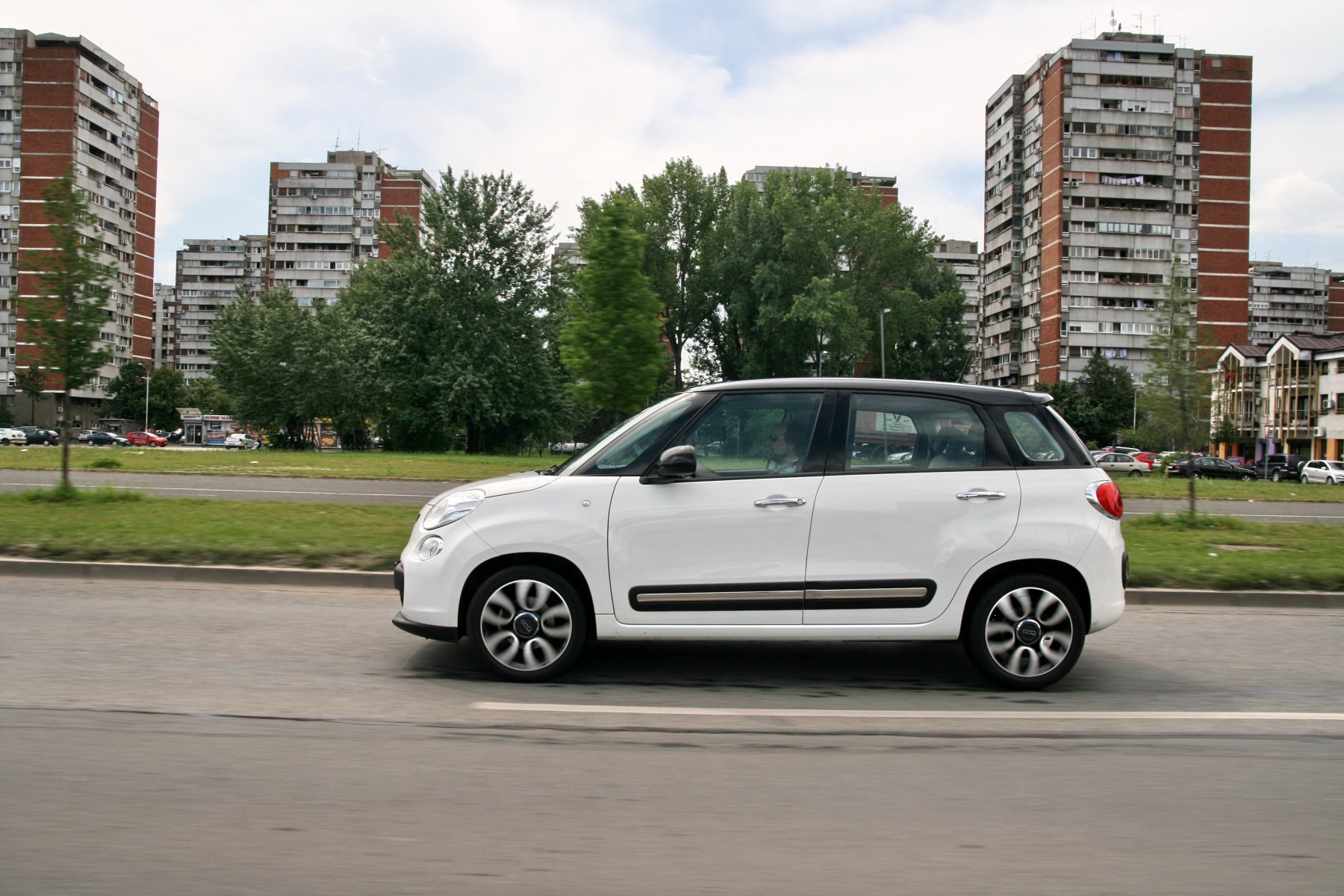 auto magazin fiat 500L reciklaža recikliranje je cooll