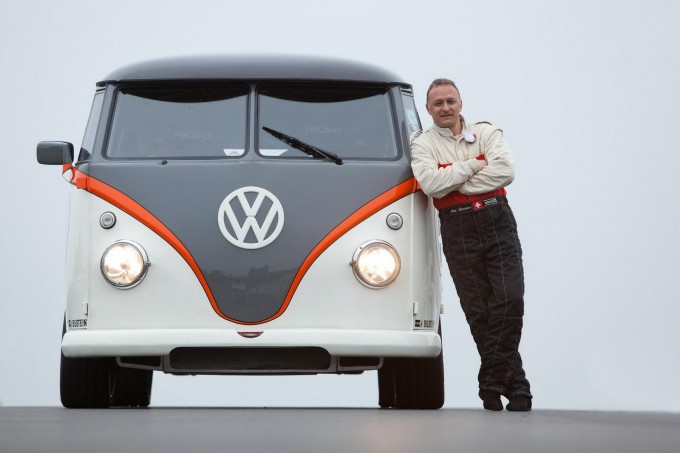 auto magazin Volkswagen T1 transformed into a 530 PS monster 2