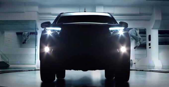 auto magazin toyota hilux teaser 1