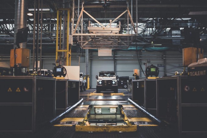 auto magazin dva miliona land rovera