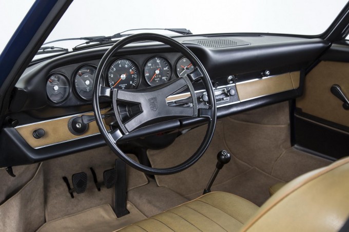 auto magazin porsche instrument tabla