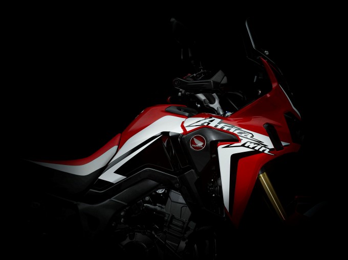 Auto magazin CRF1000L Africa Twin