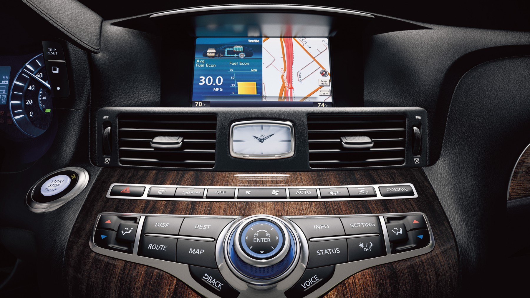 auto magazin infiniti q70