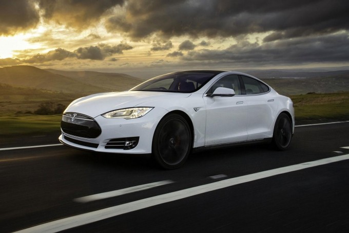 auto magazin tesla model s