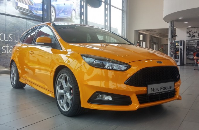 auto magazin ford focus st stigao u srbiju grand motors