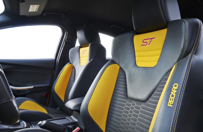 auto magazin ford focus st stigao u srbiju grand motors