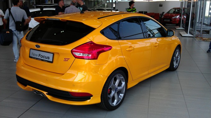 auto magazin ford focus st stigao u srbiju grand motors