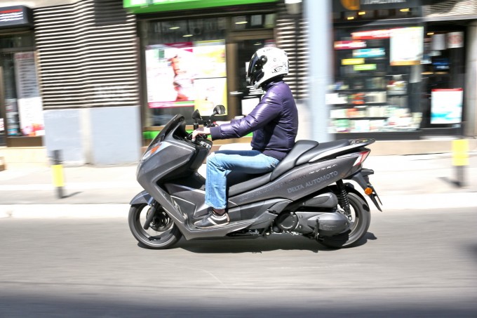 Auto magazin srbija honda forza 300 testAuto magazin srbija honda forza 300 test