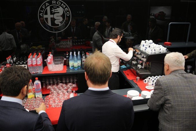 auto magazin srbija alfa romeo stand frankfurt 2015