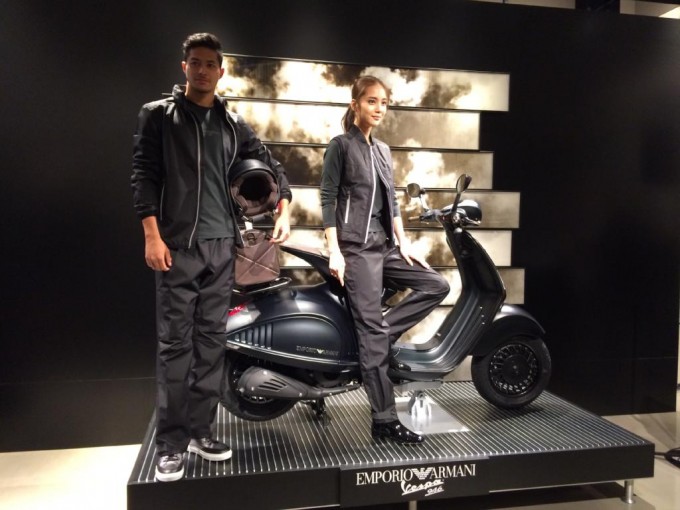 Auto magazin Vespa 946 by Armani (4)