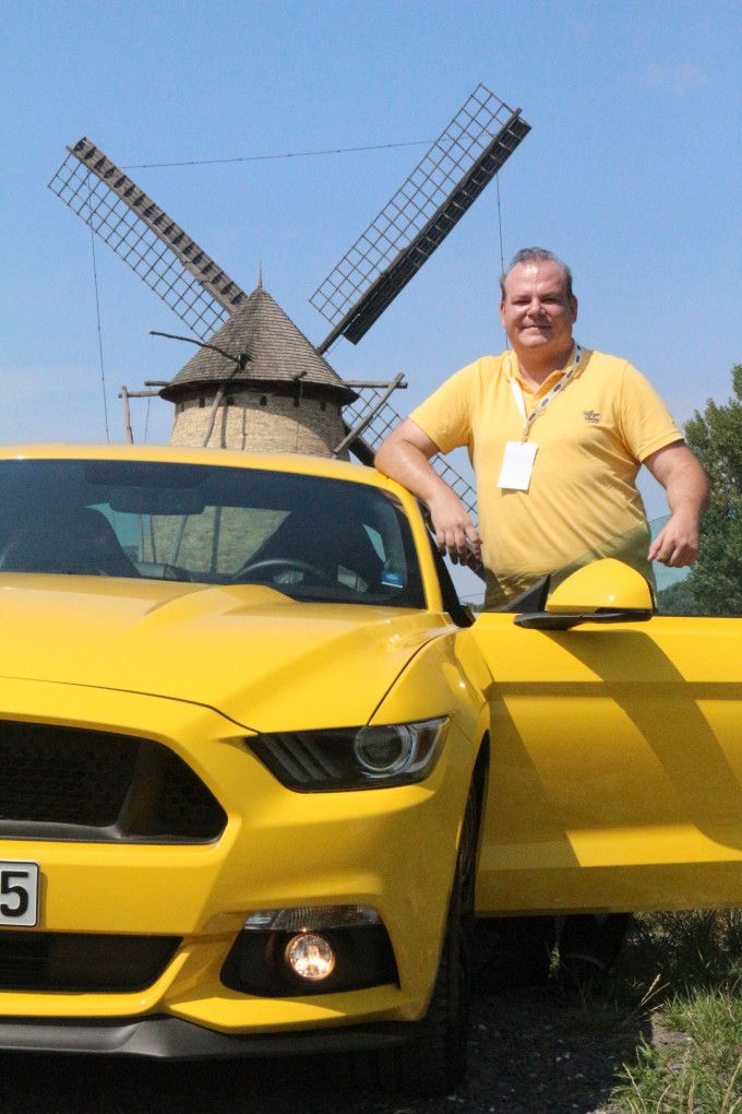 Auto magazin ford mustang promocija