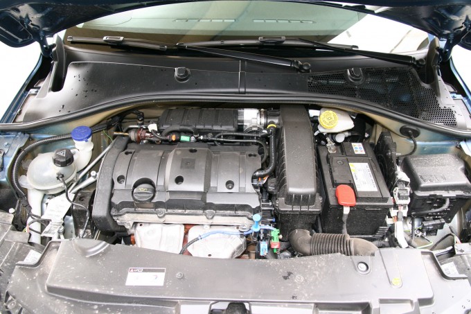 Auto magazin peugeot 301 1.6 vti test