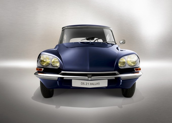 Auto magazin citroen ds 50 godina