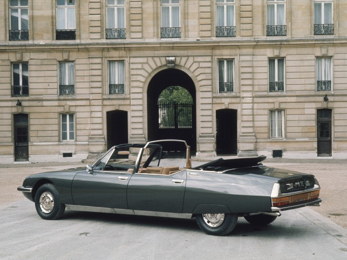 Auto magazin citroen ds 50 godina