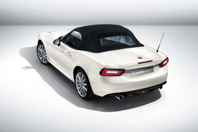 auto magazin fiat 124 spider eu