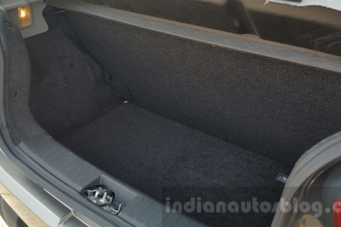 auto magazin srbija mahindra kuv 100