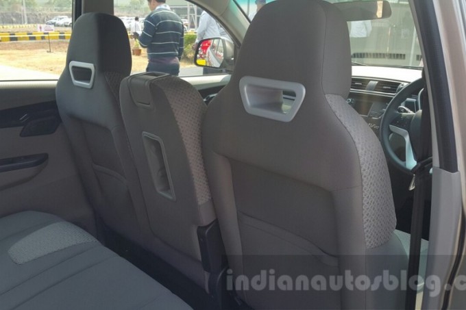 auto magazin srbija mahindra kuv 100