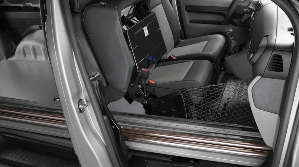 auto magazin srbija peugeot expert