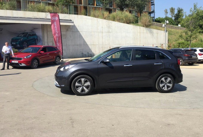 magazinauto.com srbija kia niro 2016 promocija preview