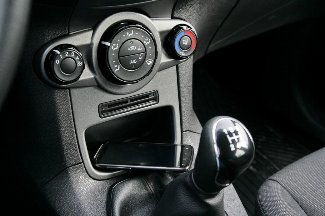 magazinauto.com srbija ford fiesta ambiente 2015 srbija test review