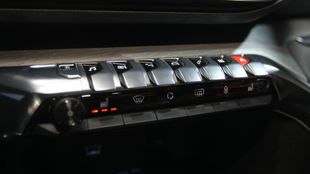 auto magazin rs srbija peugeot 5008 suv 11