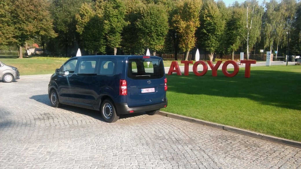 auto magazin srbija toyota proace
