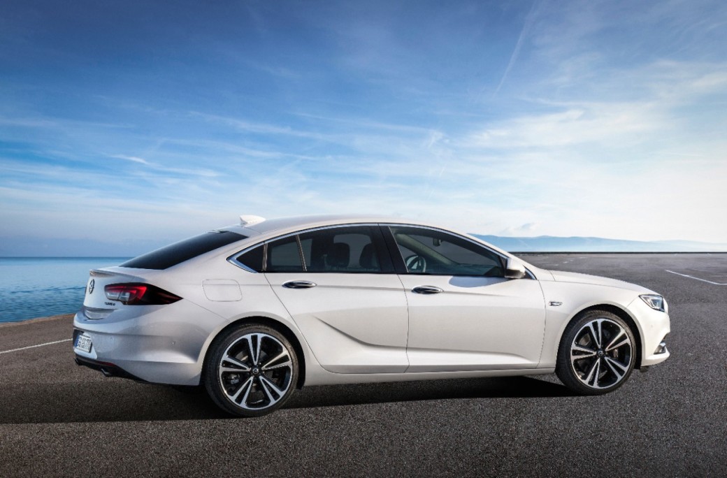 auto magazin srbija opel insignia grand sport