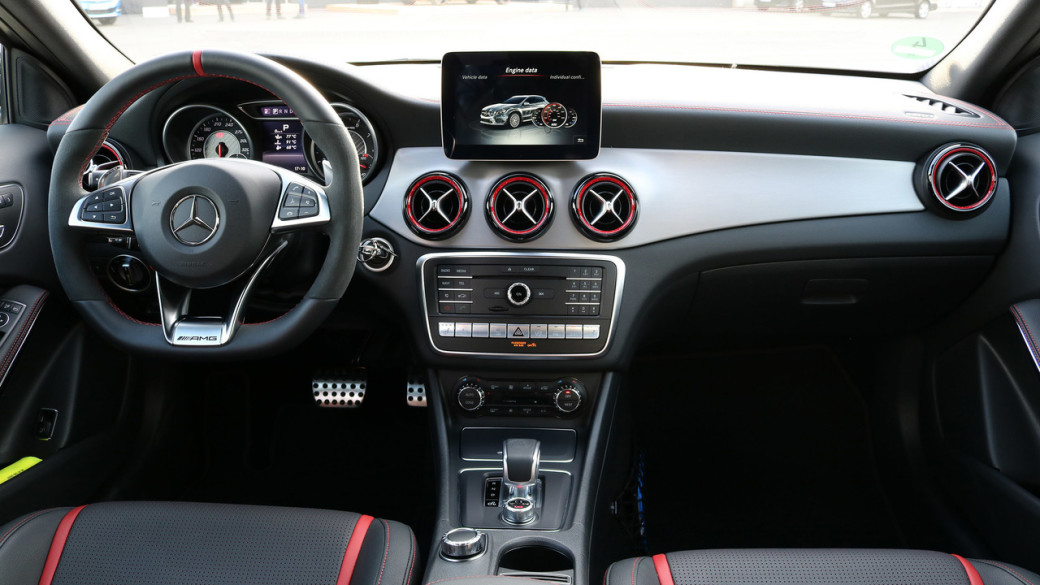 Auto magazin Srbija Mercedes GLA 45 AMG Budimpešta