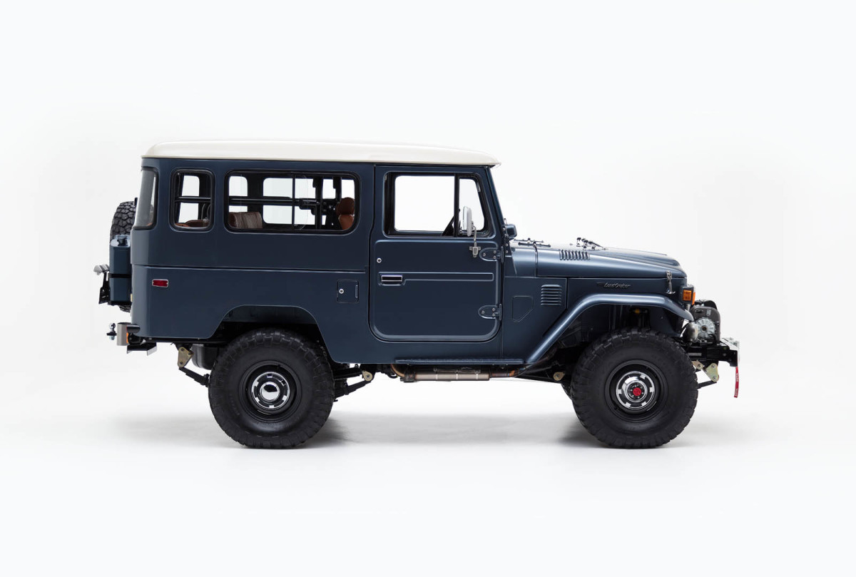Auto-magazin-Srbija-TheFJCompany-1984FJ43-Toyota-Land-Cruiser-Venetian-Lifestyle