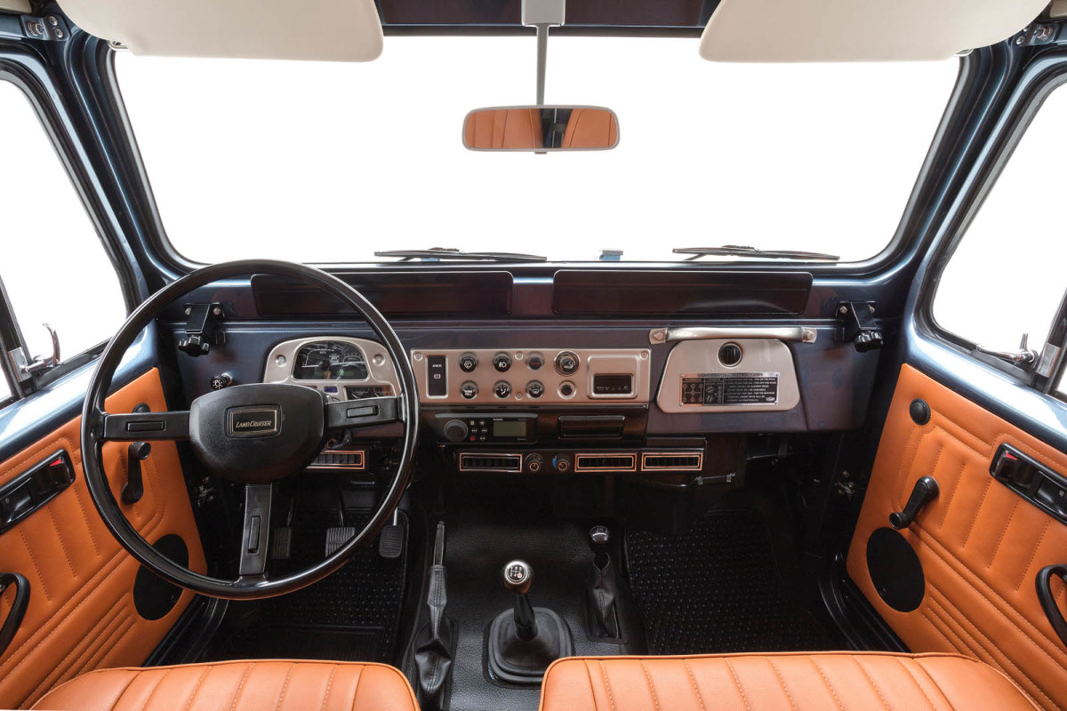 Auto-magazin-Srbija-TheFJCompany-1984FJ43-Toyota-Land-Cruiser-Venetian-Lifestyle