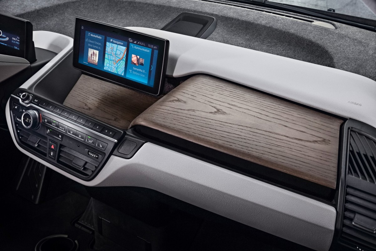 auto-magazin-srbija-2018-BMW-i3