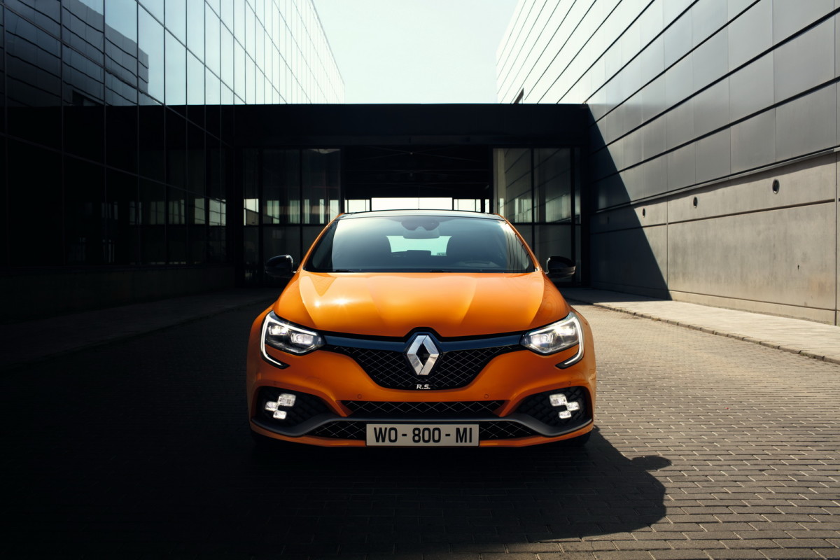 auto-magazin-srbija-2018-renault-megane-rs