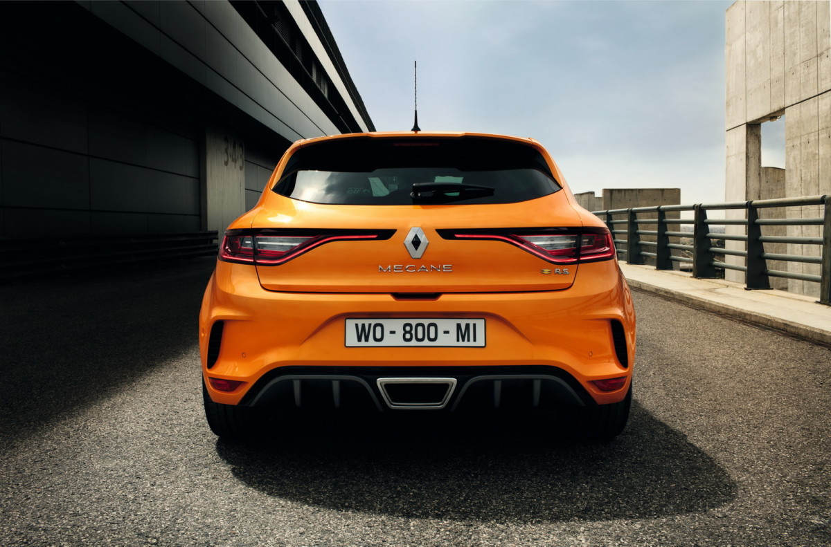 auto-magazin-srbija-2018-renault-megane-rs