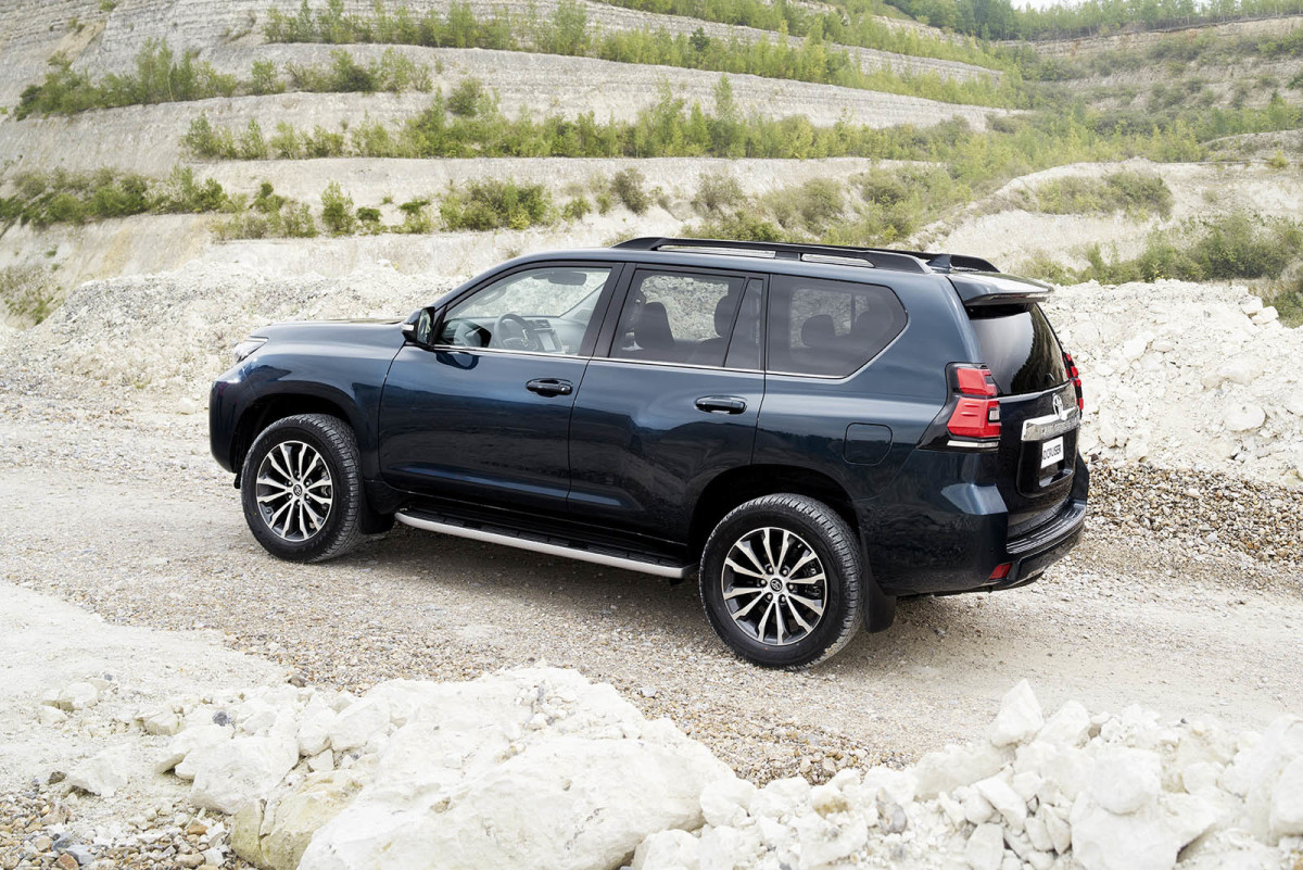 auto-magazin-srbija-land-cruiser-2017