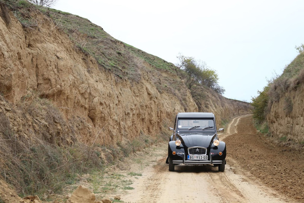 auto magazin srbija Citroën 2CV6 Special spaki spale ognjen đerić