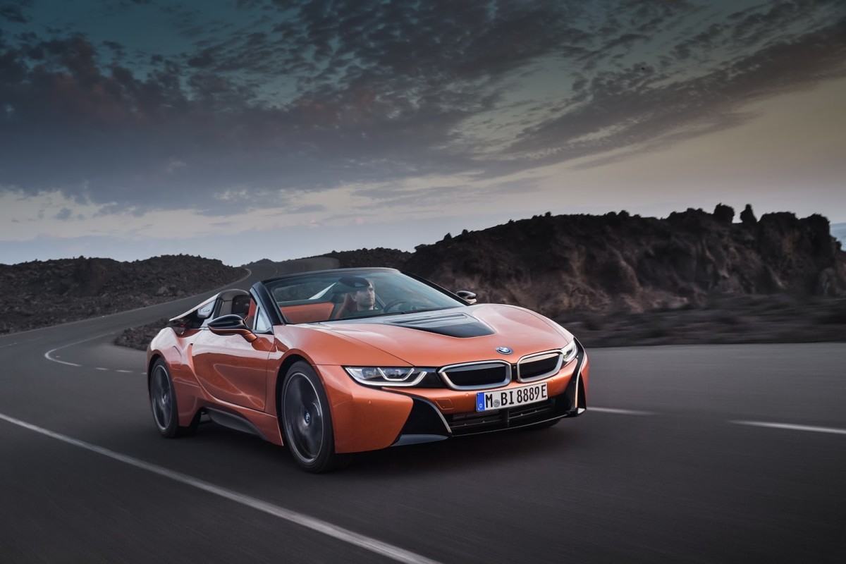 Auto-magazin-Srbija-2019-BMW-i8-Roadster-Coupe
