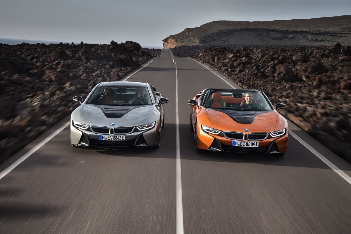 Auto-magazin-Srbija-2019-BMW-i8-Roadster-Coupe