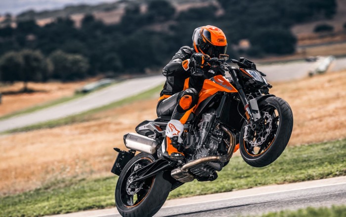 Auto magazin -ktm-duke-790 (2)